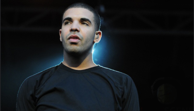 How Drake’s Fame Stopped A Mall in Its Tracks